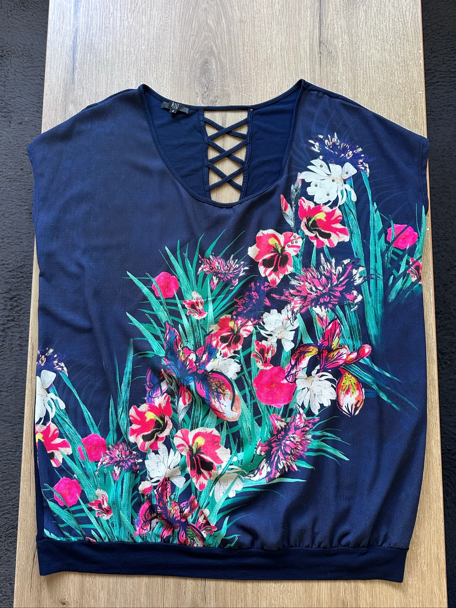 T-shirt / Blusa fluida con estampado floral - Jacqueline Riu (Nuevo) – photo 9